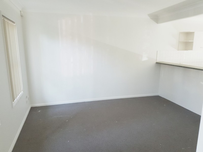 2/100 Faunce Street, Gosford NSW 2250
