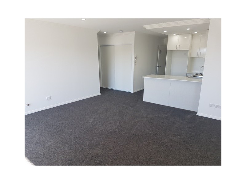 2/71 Faunce Street, Gosford NSW 2250