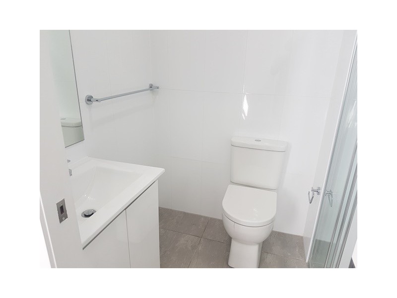 2/71 Faunce Street, Gosford NSW 2250