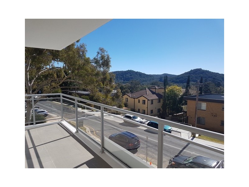 2/71 Faunce Street, Gosford NSW 2250