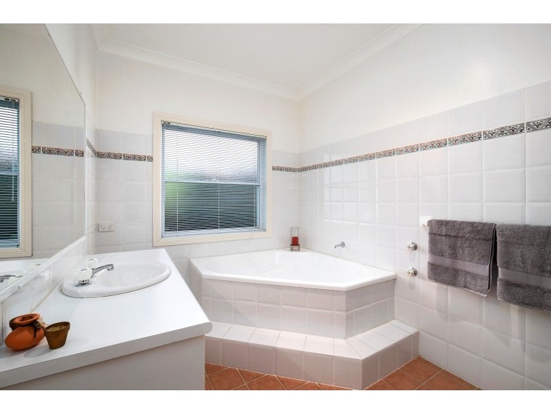 36 Eulalia Avenue, Point Frederick NSW 2250