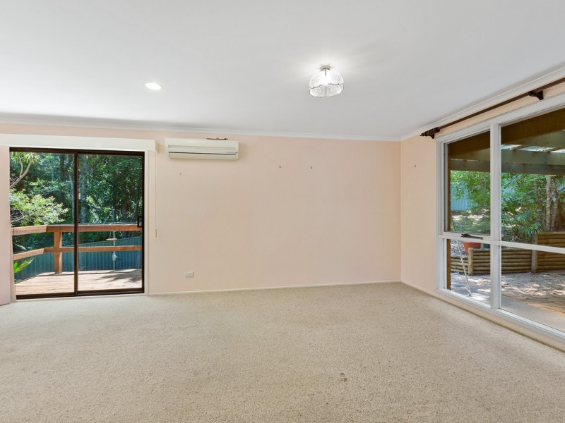19 Paperbark Close, Wyoming NSW 2250
