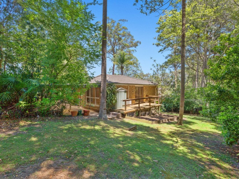 19 Paperbark Close, Wyoming NSW 2250