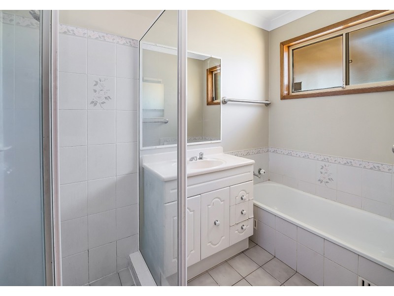 31 Somers Drive, Watanobbi NSW 2259