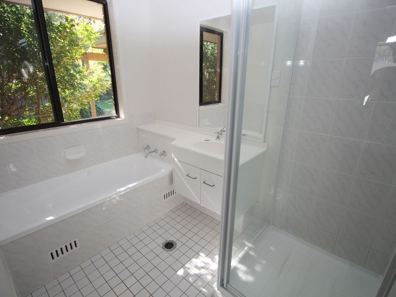 6 Eden Grove, Erina NSW 2250