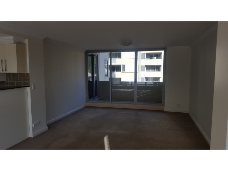20/12 Baker Street, Gosford NSW 2250