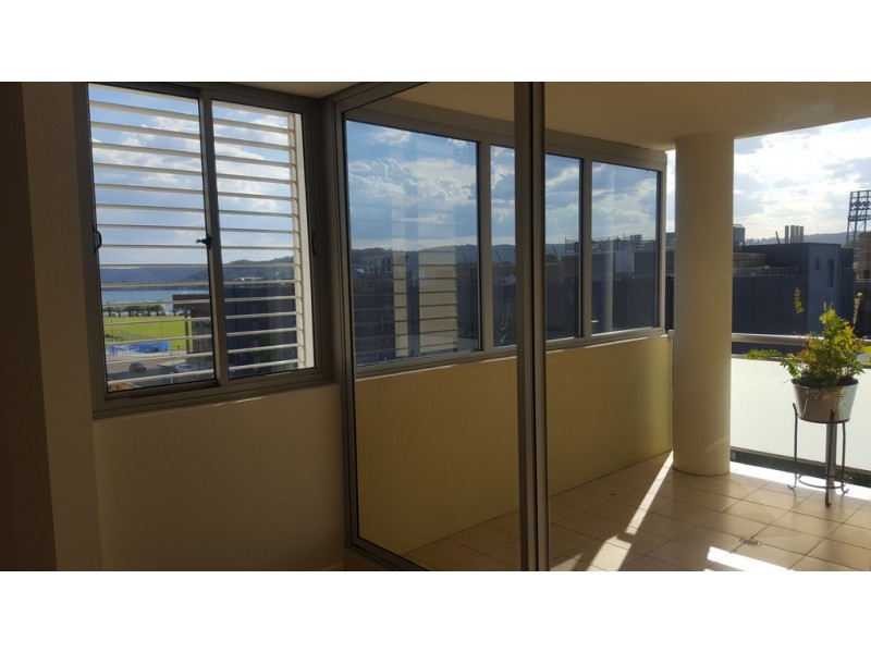 20/12 Baker Street, Gosford NSW 2250