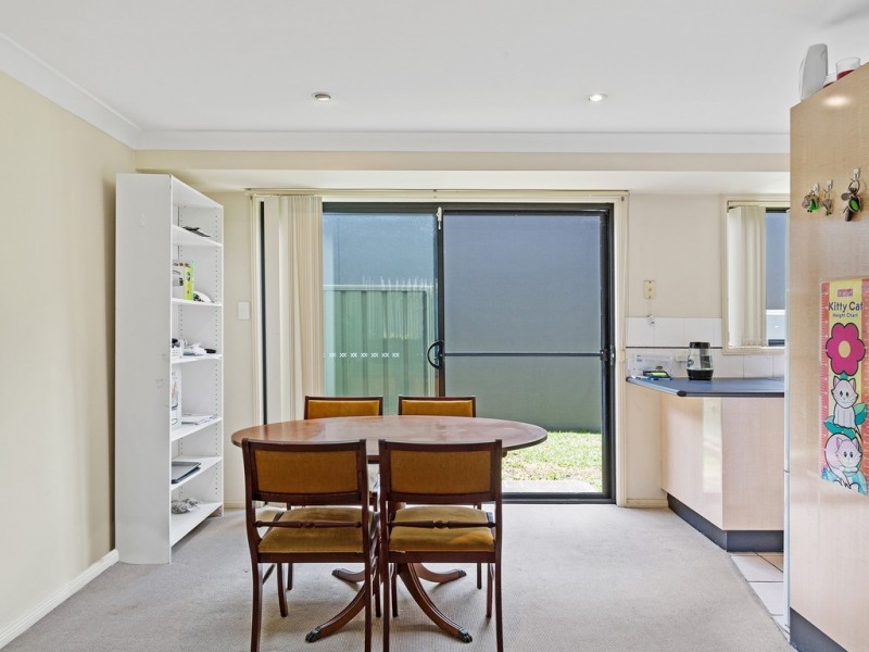 9/12 Pemell Street, Wyoming NSW 2250