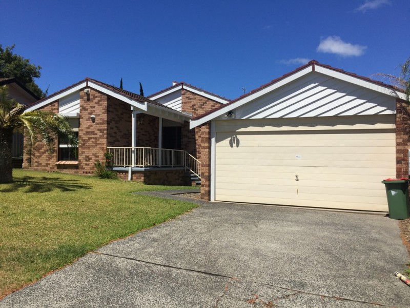 7 Highland Road, Green Point NSW 2251