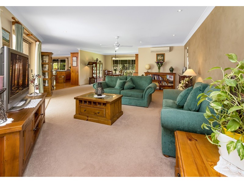 10 Acacia Road, Somersby NSW 2250