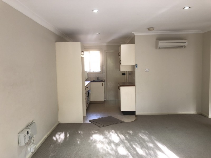 8/33 Central Coast Highway, West Gosford NSW 2250