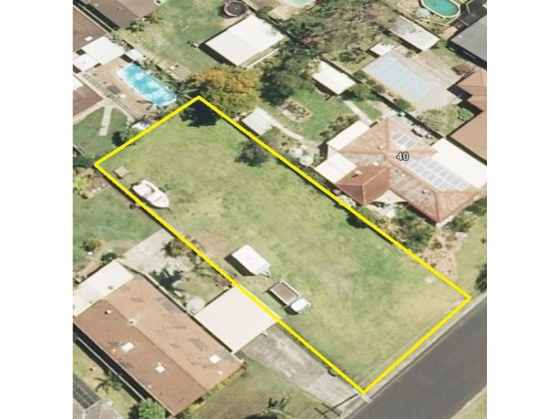 42 Beaumont Avenue, Wyoming NSW 2250