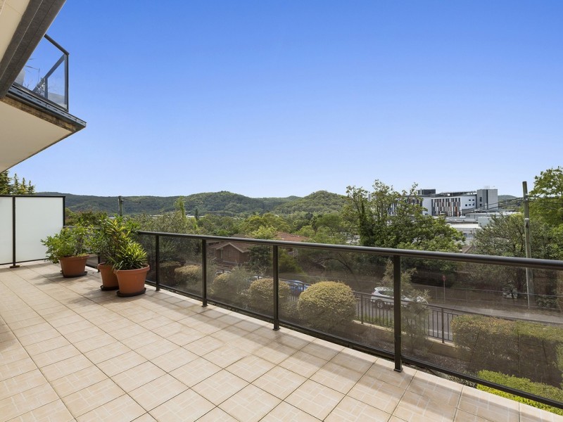 1/93 Faunce Street West, Gosford NSW 2250