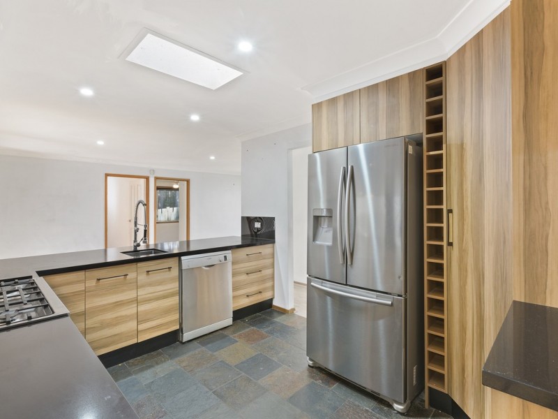 16 Childs Close, Green Point NSW 2251