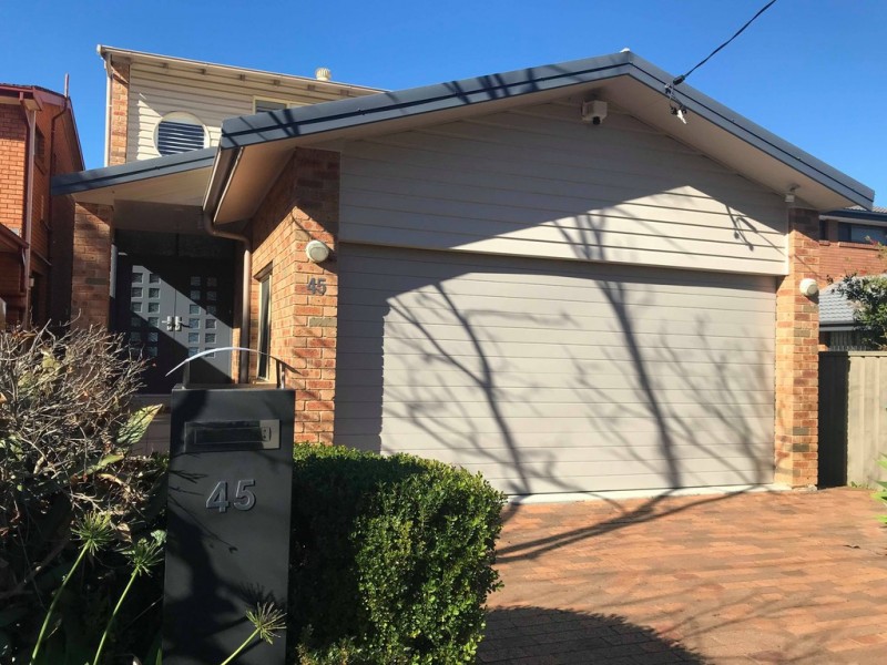 45 Kurrawa Avenue, Point Clare NSW 2250