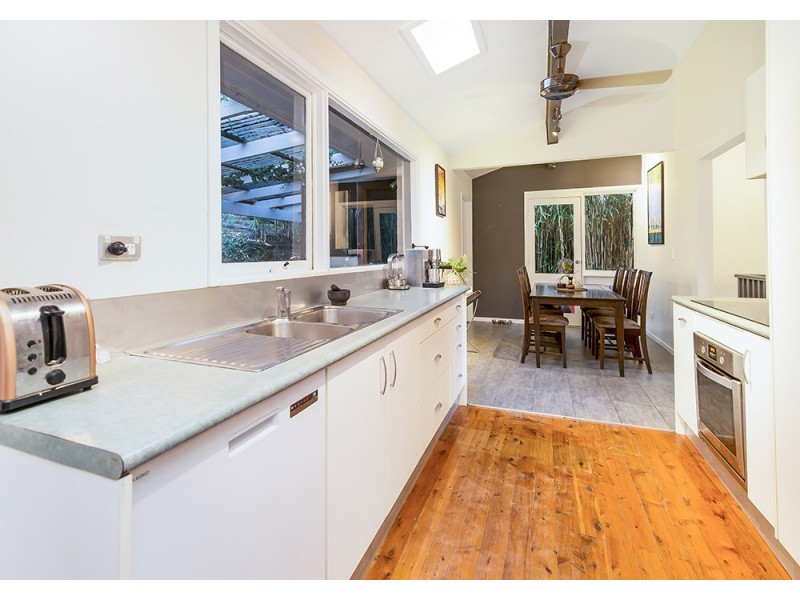 7 Pinetop Avenue, Narara NSW 2250