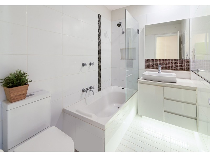 7 Pinetop Avenue, Narara NSW 2250