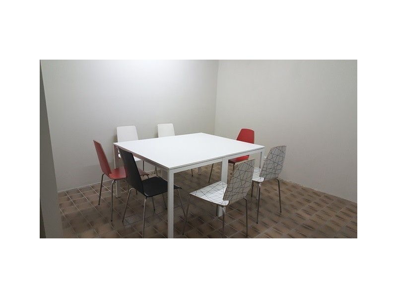 42 Mann Street, Gosford NSW 2250