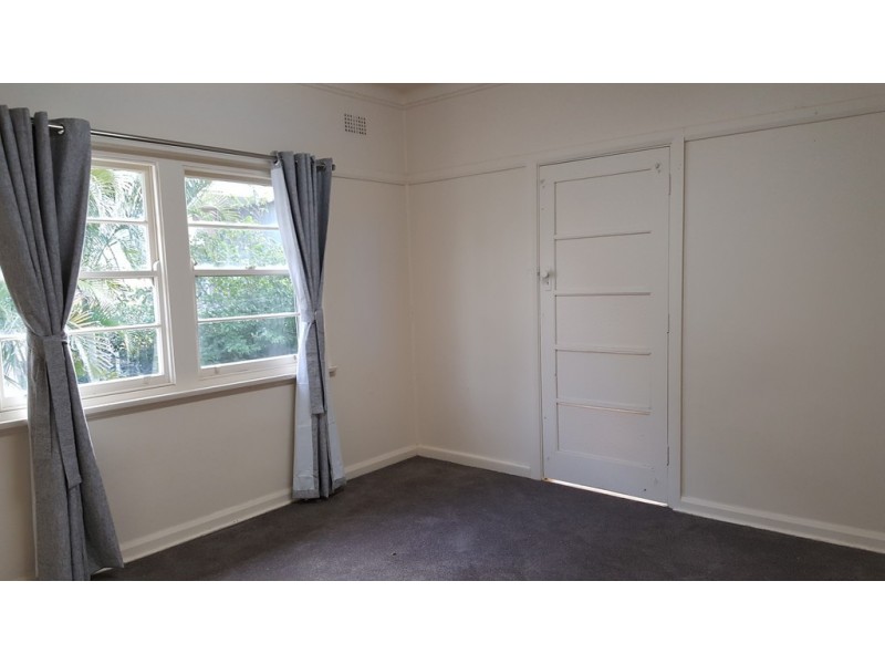 206 Gertrude Street, North Gosford NSW 2250