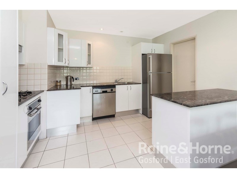 35/92 John Whiteway Drive, Gosford NSW 2250
