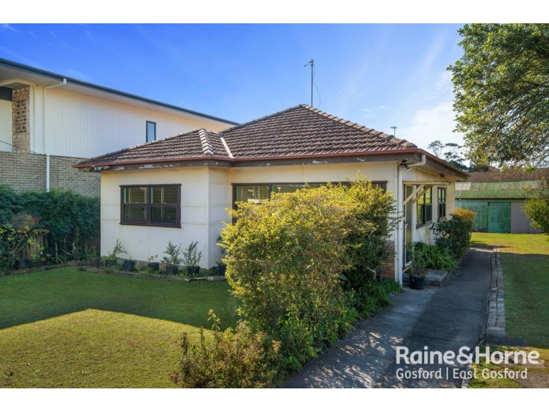 15 Brougham Street, East Gosford NSW 2250