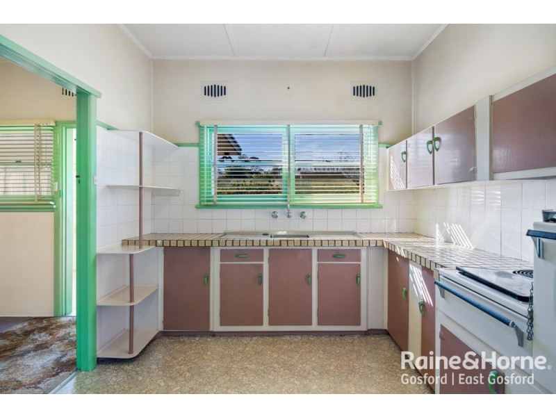 15 Brougham Street, East Gosford NSW 2250