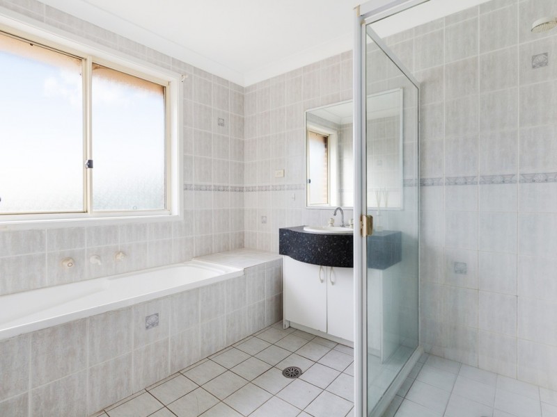 16 Anne Close, Narara NSW 2250