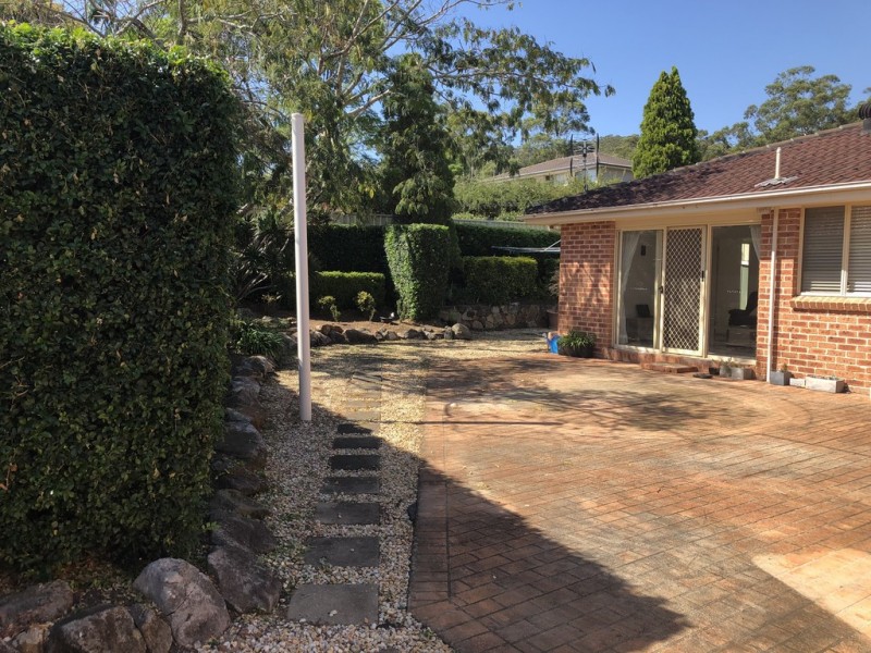 6 Greenvale Road, Green Point NSW 2251