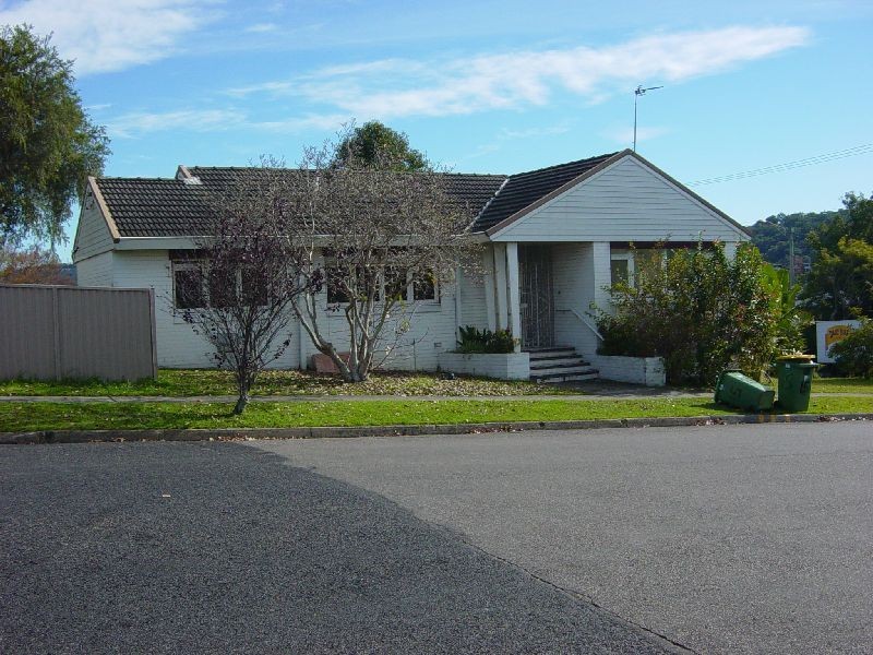 15 York Street, Point Frederick NSW 2250