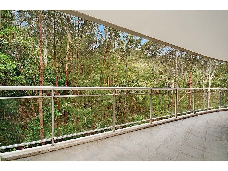 435/80 John Whiteway Drive, Gosford NSW 2250