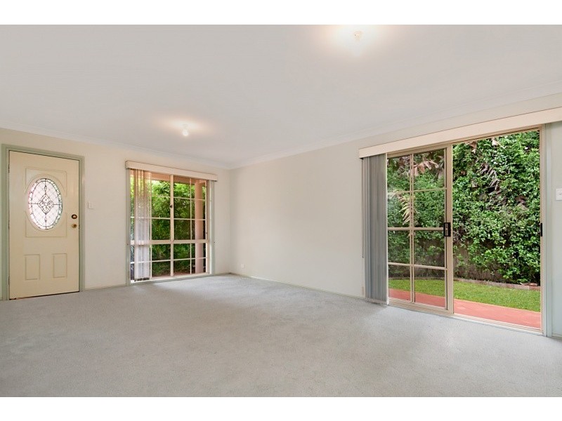 8/6 Beechwood Close, Ourimbah NSW 2258