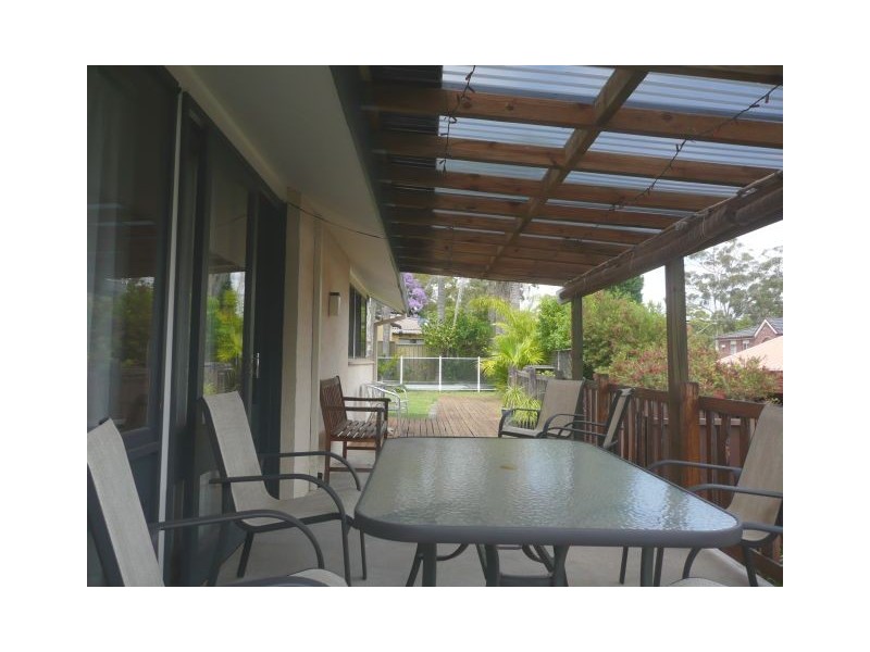 4 Greenslope Drive, Green Point NSW 2251