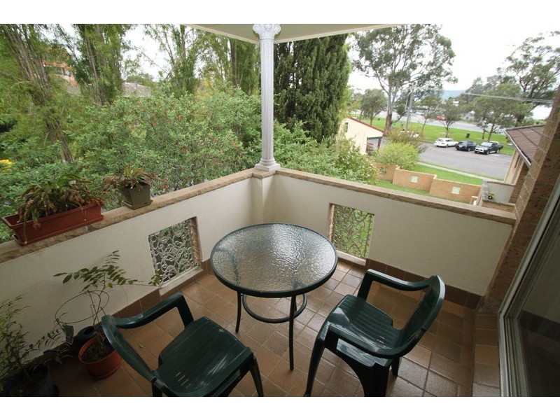 6/3-5 Gertrude Place, Gosford NSW 2250