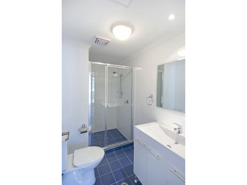 31/72-82 Mann Street, Gosford NSW 2250