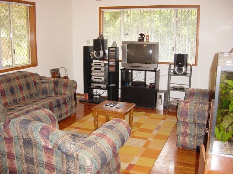 50  Turpentine Street, Wyoming NSW 2250
