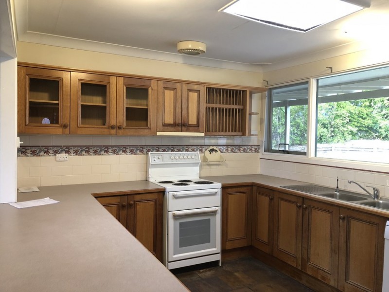 69 Beaumont Avenue, Wyoming NSW 2250