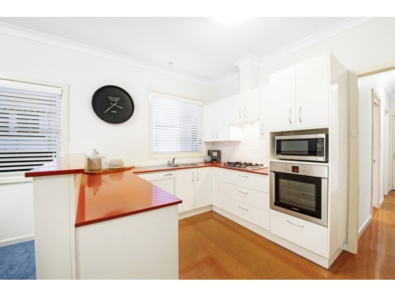 18 Melbourne Street, East Gosford NSW 2250