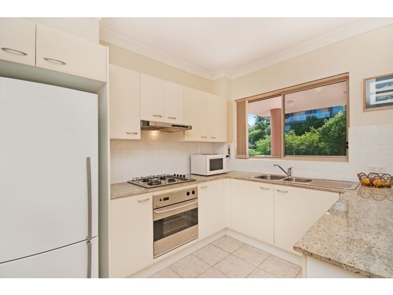 1/3-5 Shortland Street, Point Frederick NSW 2250