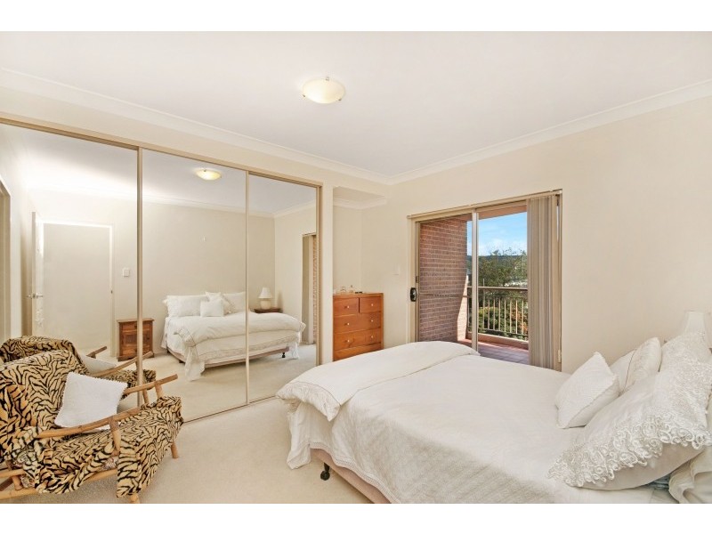 1/3-5 Shortland Street, Point Frederick NSW 2250