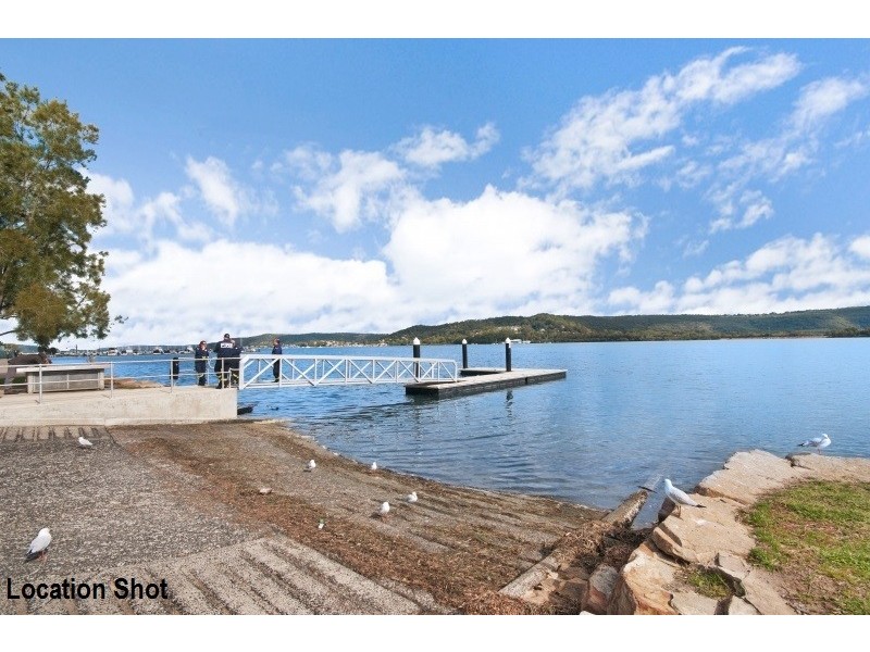 1/3-5 Shortland Street, Point Frederick NSW 2250