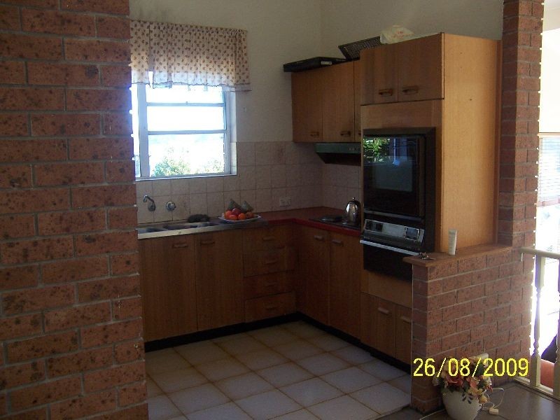 2/100 John Whiteway Drive, Gosford NSW 2250