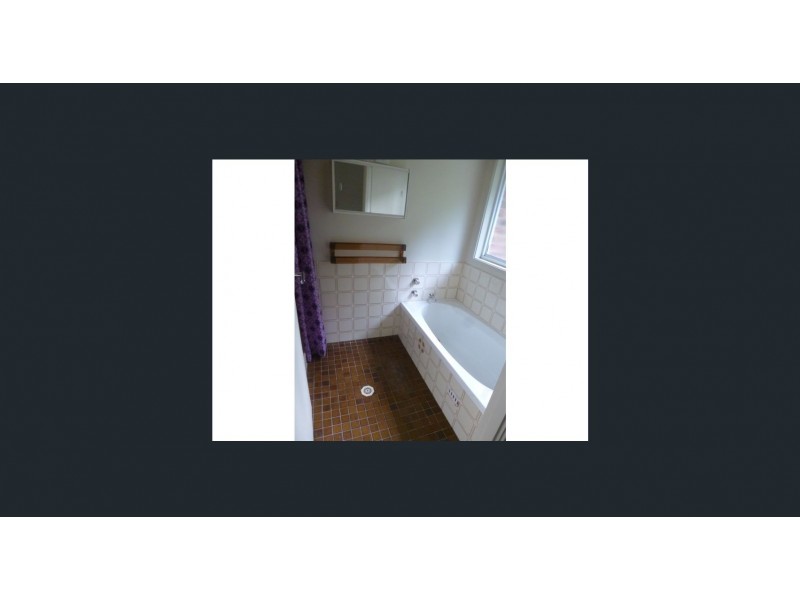 5 Paperbark Close, Wyoming NSW 2250