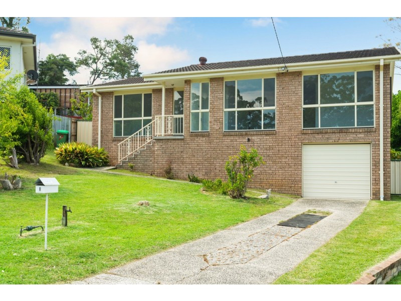 8 Egerton Place, Wyoming NSW 2250