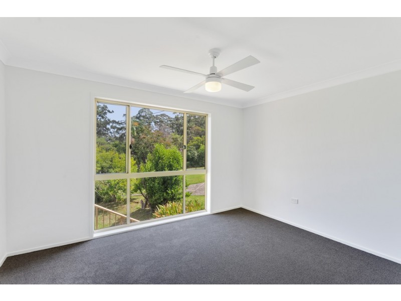 8 Egerton Place, Wyoming NSW 2250