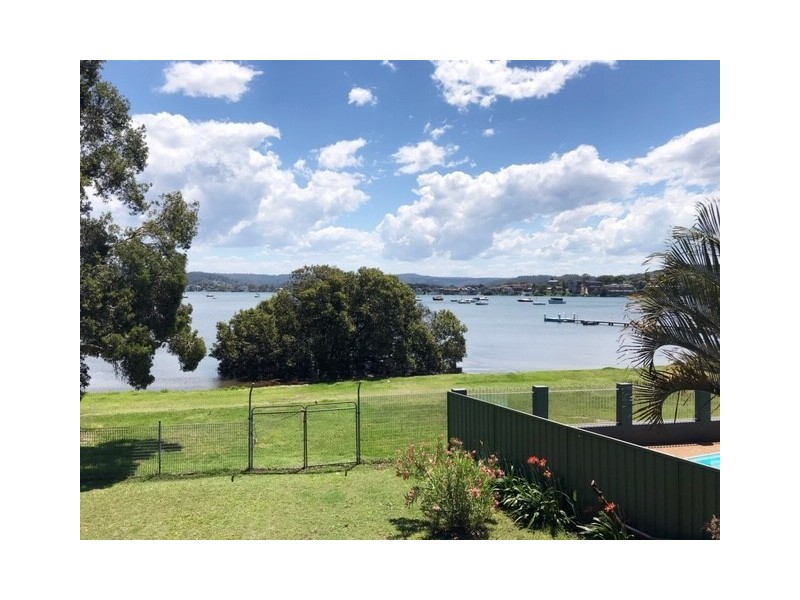 64 Asca Drive, Green Point NSW 2251