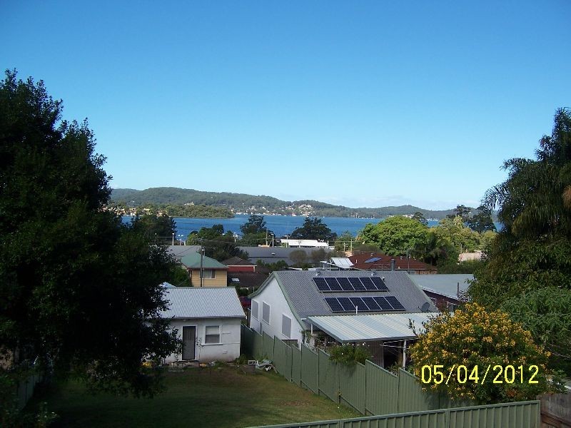 22 Hughes Street, Point Clare NSW 2250