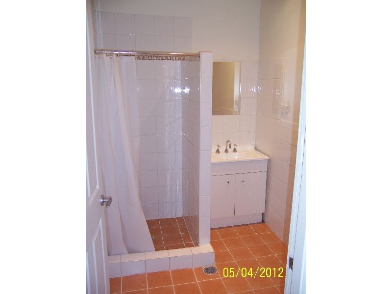 22 Hughes Street, Point Clare NSW 2250