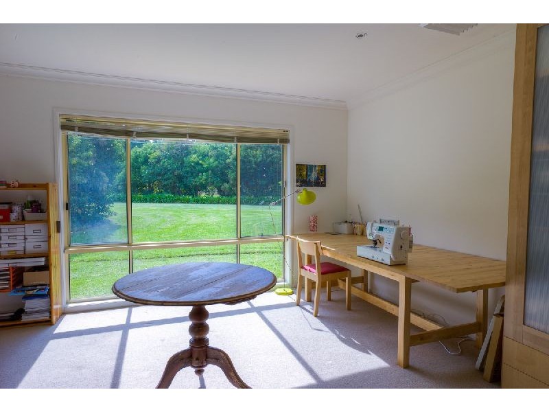 4 Samara Close, Fountaindale NSW 2258
