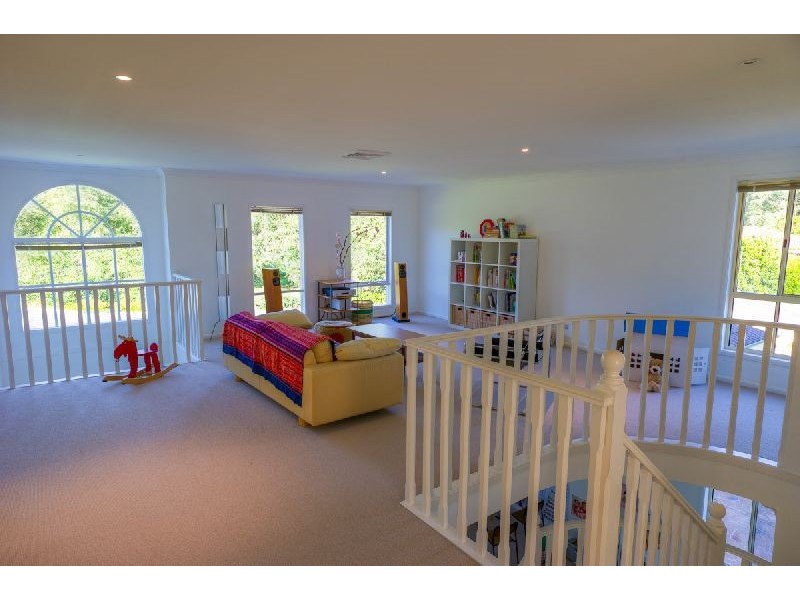 4 Samara Close, Fountaindale NSW 2258