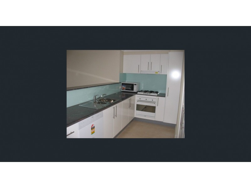 33/12 Baker Street, Gosford NSW 2250